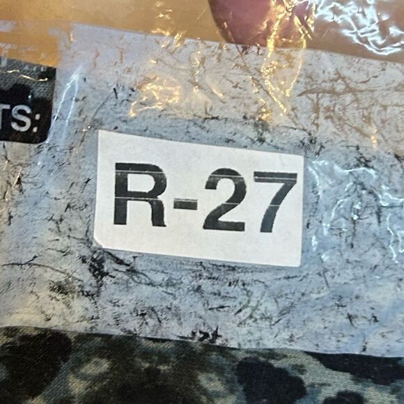 5 for $25🔥XS Cheetah Print Multi-Color Leggings - Picture 7 of 7